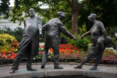 Brunnen "Der Lauf des Geldes"