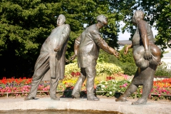 Brunnen "Der Lauf des Geldes"